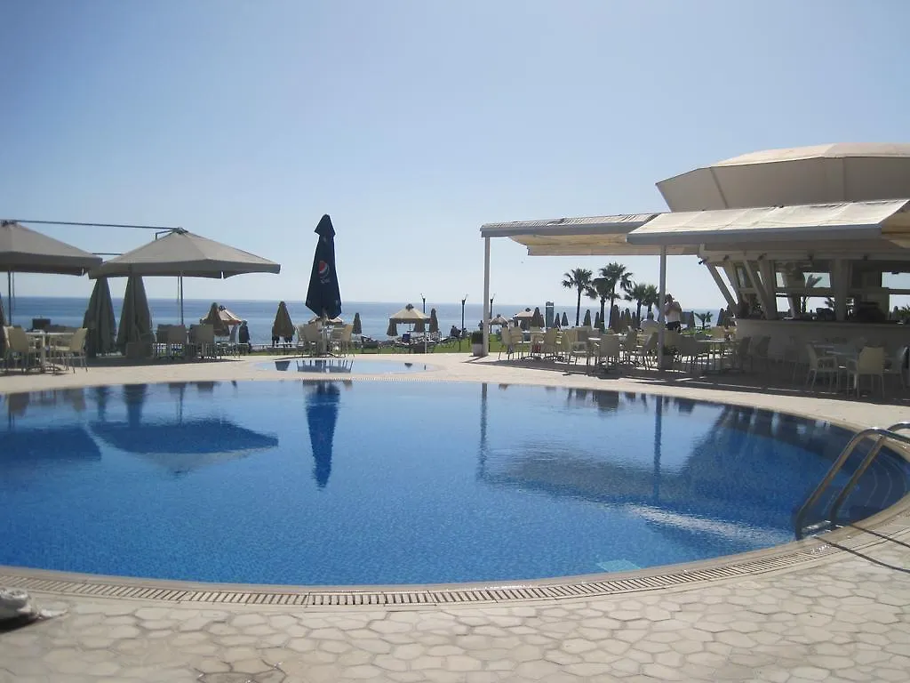 Polyxenia Isaak Luxury Villas And Apartments Protaras