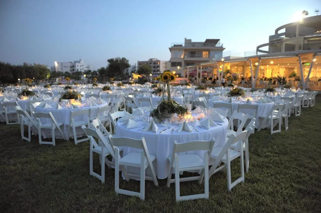 Polyxenia Isaak Luxury Villas And Apartments Protaras 0*,