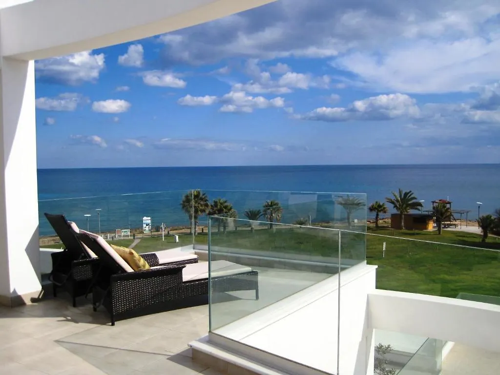 Polyxenia Isaak Luxury Villas And Apartments Protaras