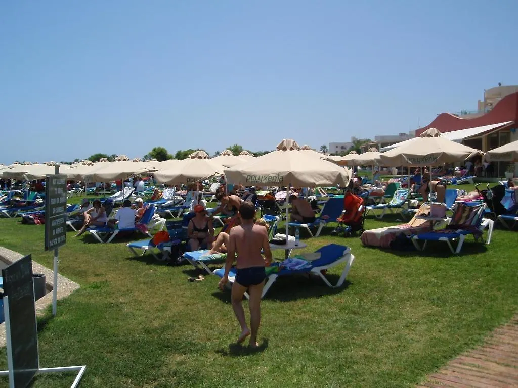 Polyxenia Isaak Luxury Villas And Apartments Protaras
